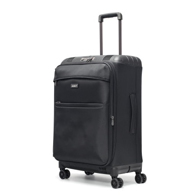 A815768-Fusion-Medium-Black-angled_1-tNKPT34J-prodcat