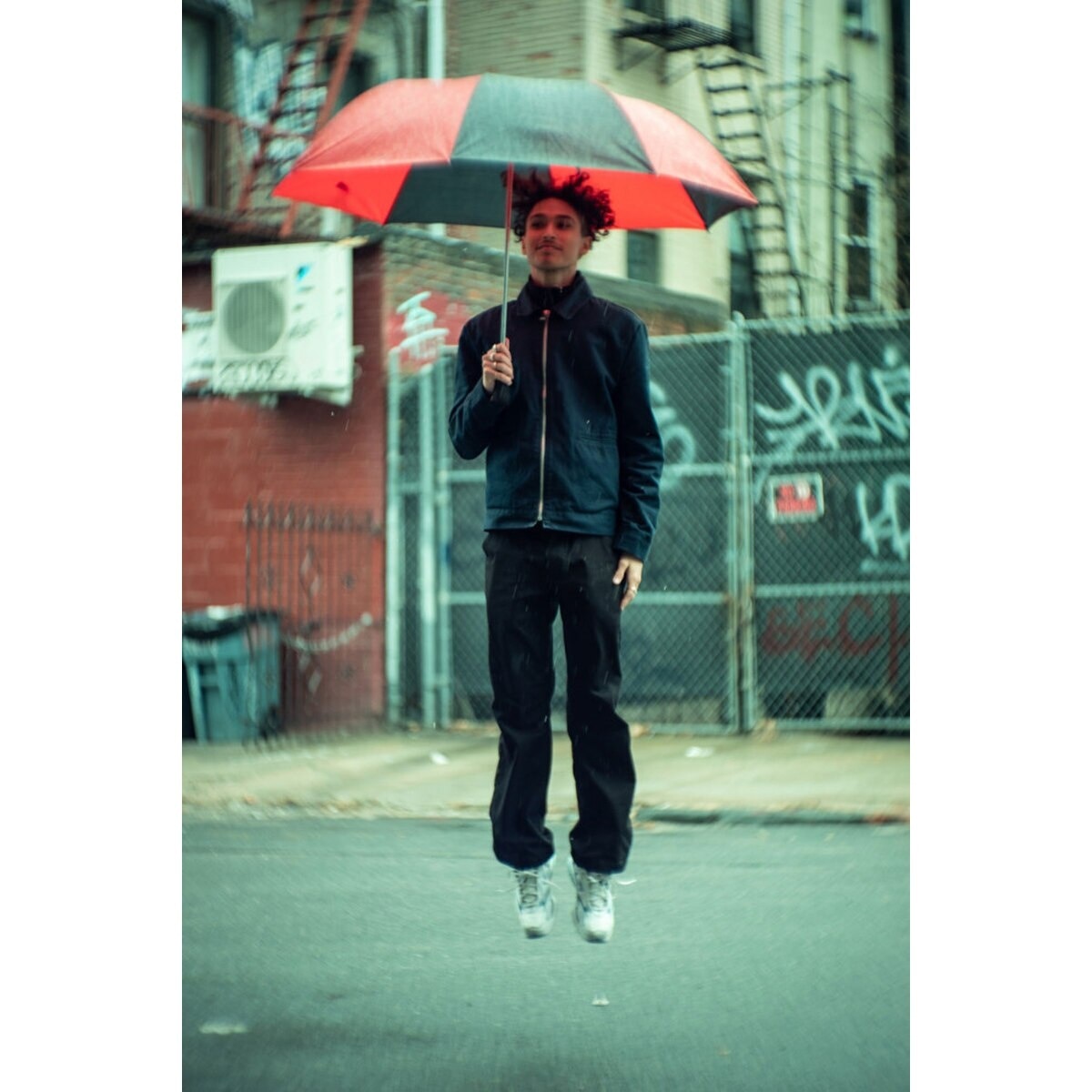 FTRHK-12281487-FEAT2-zoom.jpg