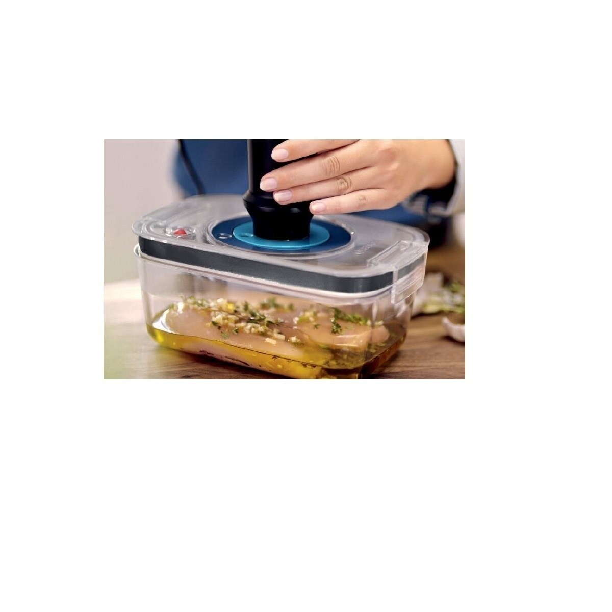 FTRHK-12343140-FEAT2-zoom.jpg