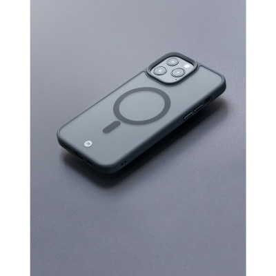 Momax iPhone 13 Pro Hybrid Magnetic Protective Case 6.1"
