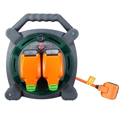 Masterplug HLP20132IP Retractable Extension Power Cord Reel