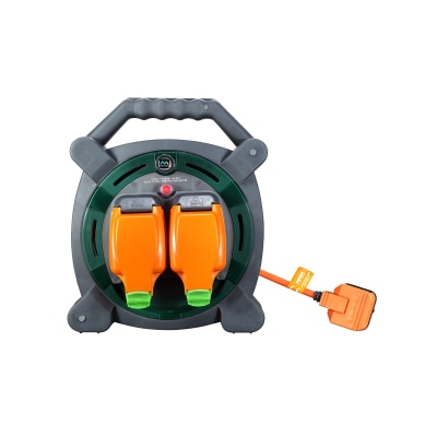 Masterplug HLP20132IP Retractable Extension Power Cord Reel