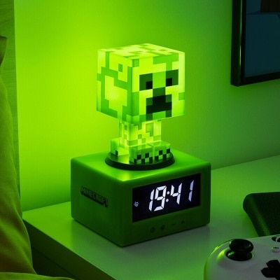 FTRHK-13139642-FEAT2-thumbnail.jpg