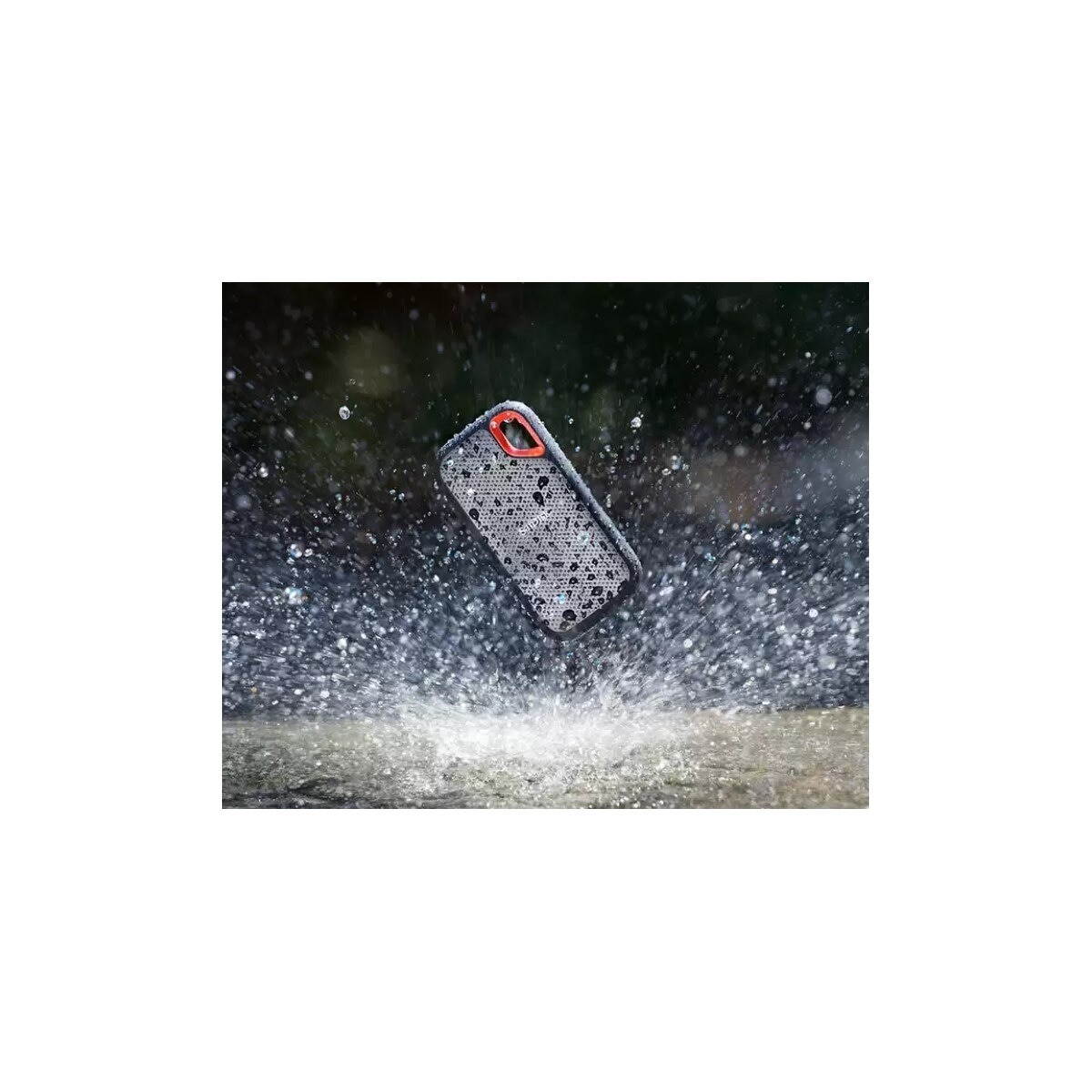 FTRHK-13149701-FEAT2-zoom.jpg