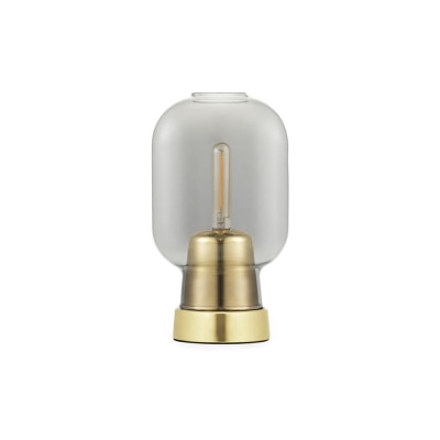 Normann Copenhagen Amp 枱灯