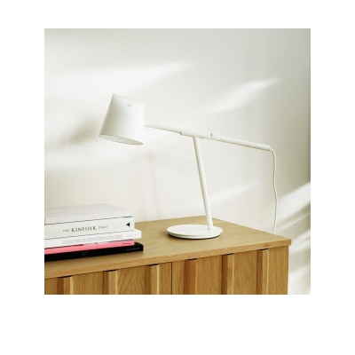 Normann Copenhagen Momento 枱灯