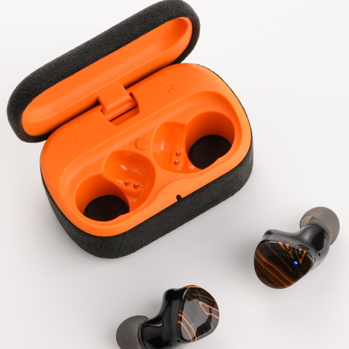 FTRHK-13263264-FRONT-zoom