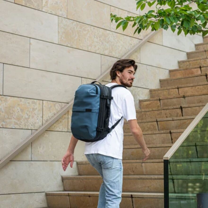 FTRHK-13317568-FEAT1-zoom