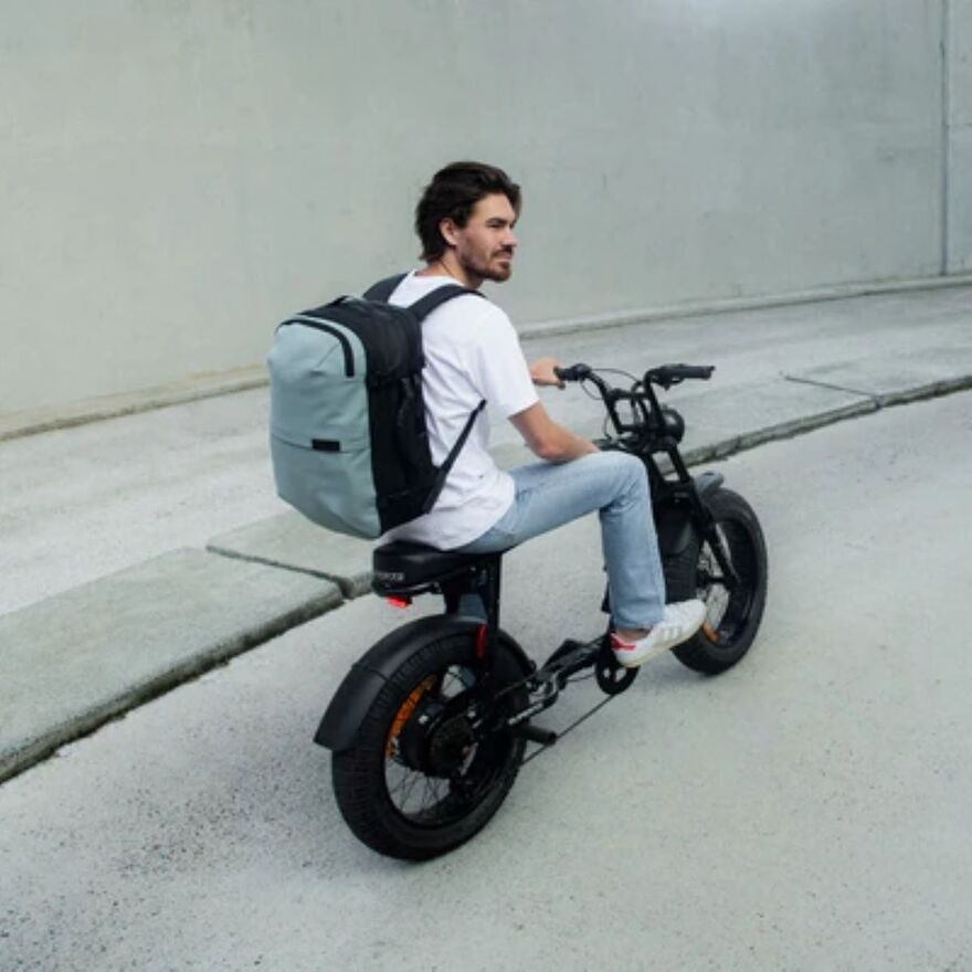 FTRHK-13317875-FEAT1-zoom