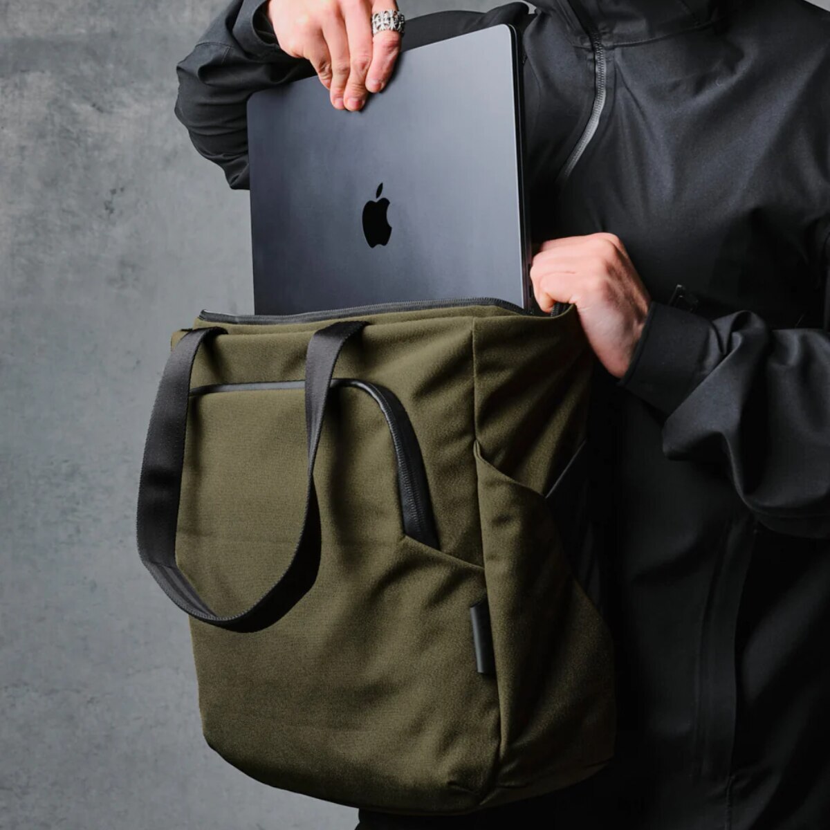 FTRHK-13526175-FEAT2-zoom