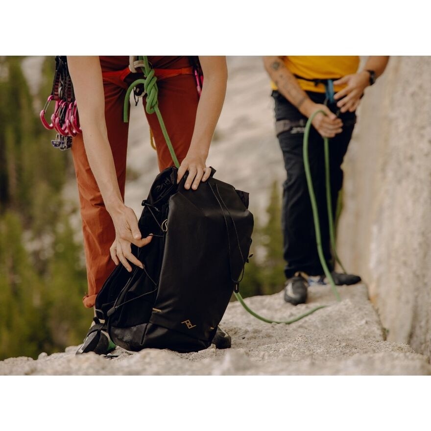 FTRHK-13859447-FEAT2-zoom