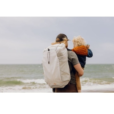 FTRHK-13859501-FEAT2-thumbnail