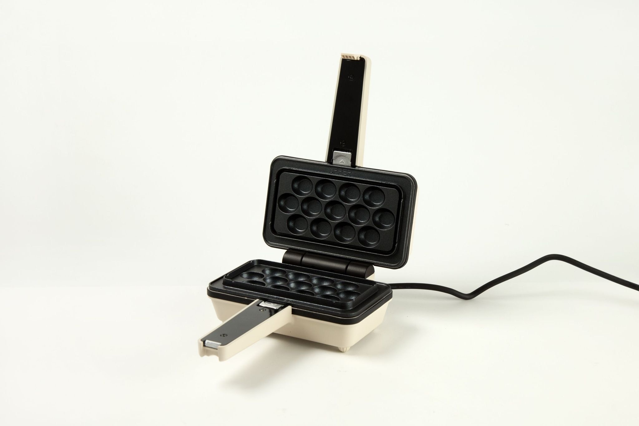 FTRHK-13938170-SIDE-zoom.jpg