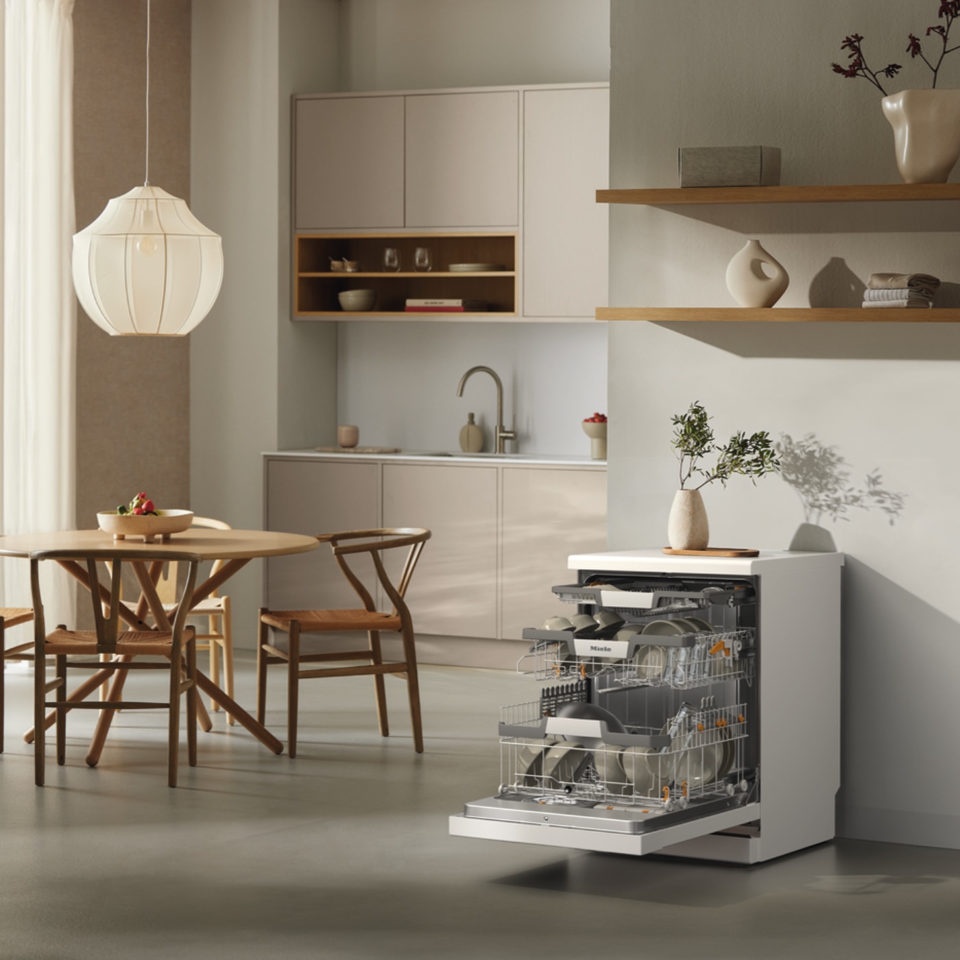 FTRHK-13945484-FEAT2-zoom