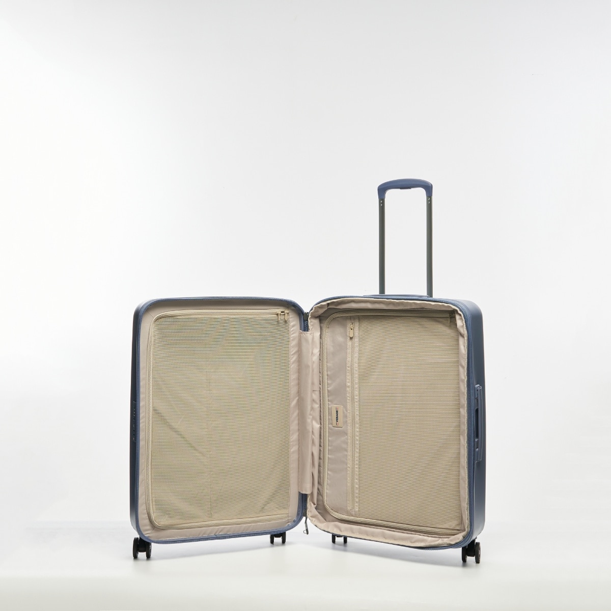 FTRHK-13948044-FEAT1-zoom