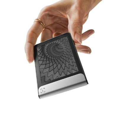 Ledger Flex™ 附帶 Ledger Recovery Key 恢復鑰匙