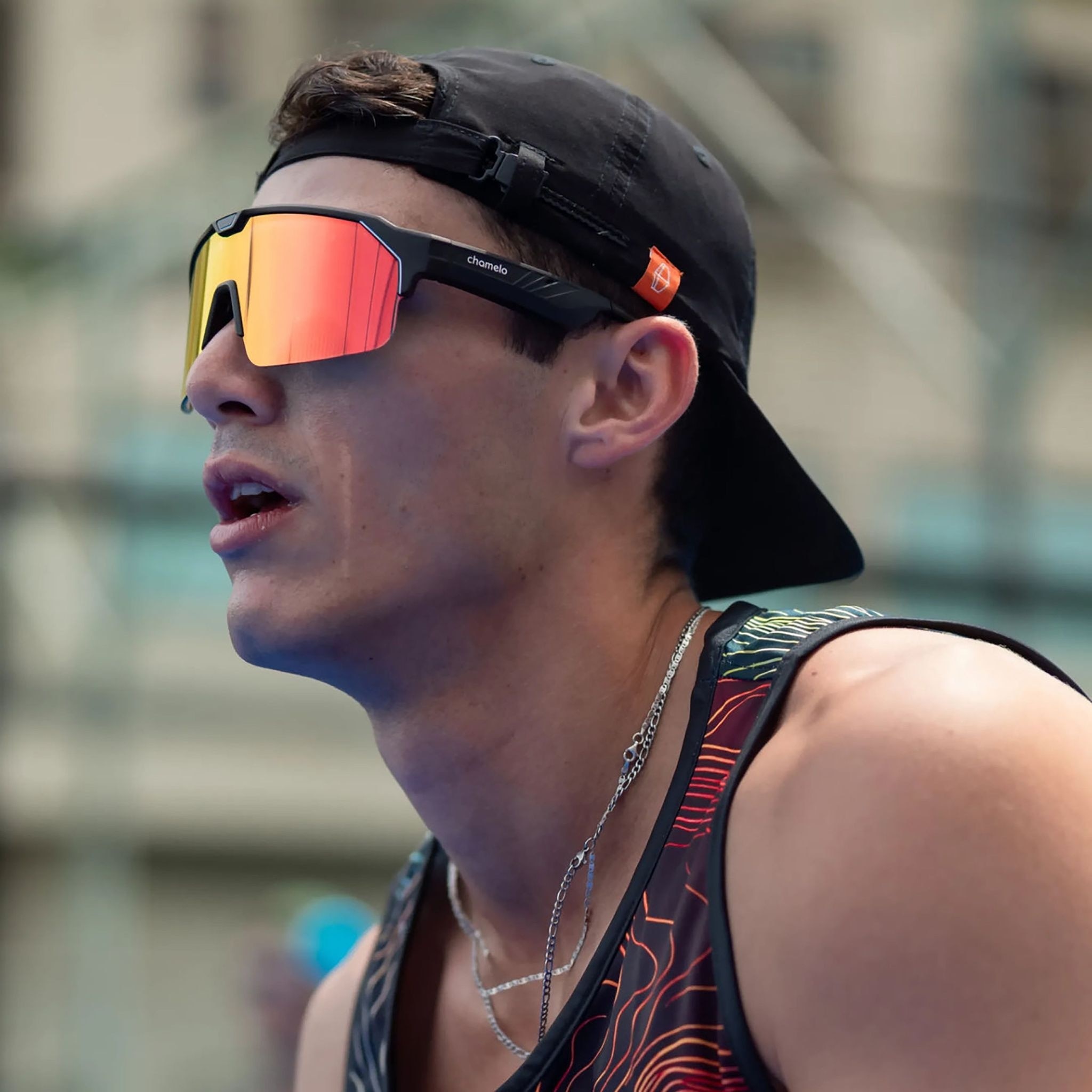 FTRHK-14003448-FEAT2-zoom.jpg