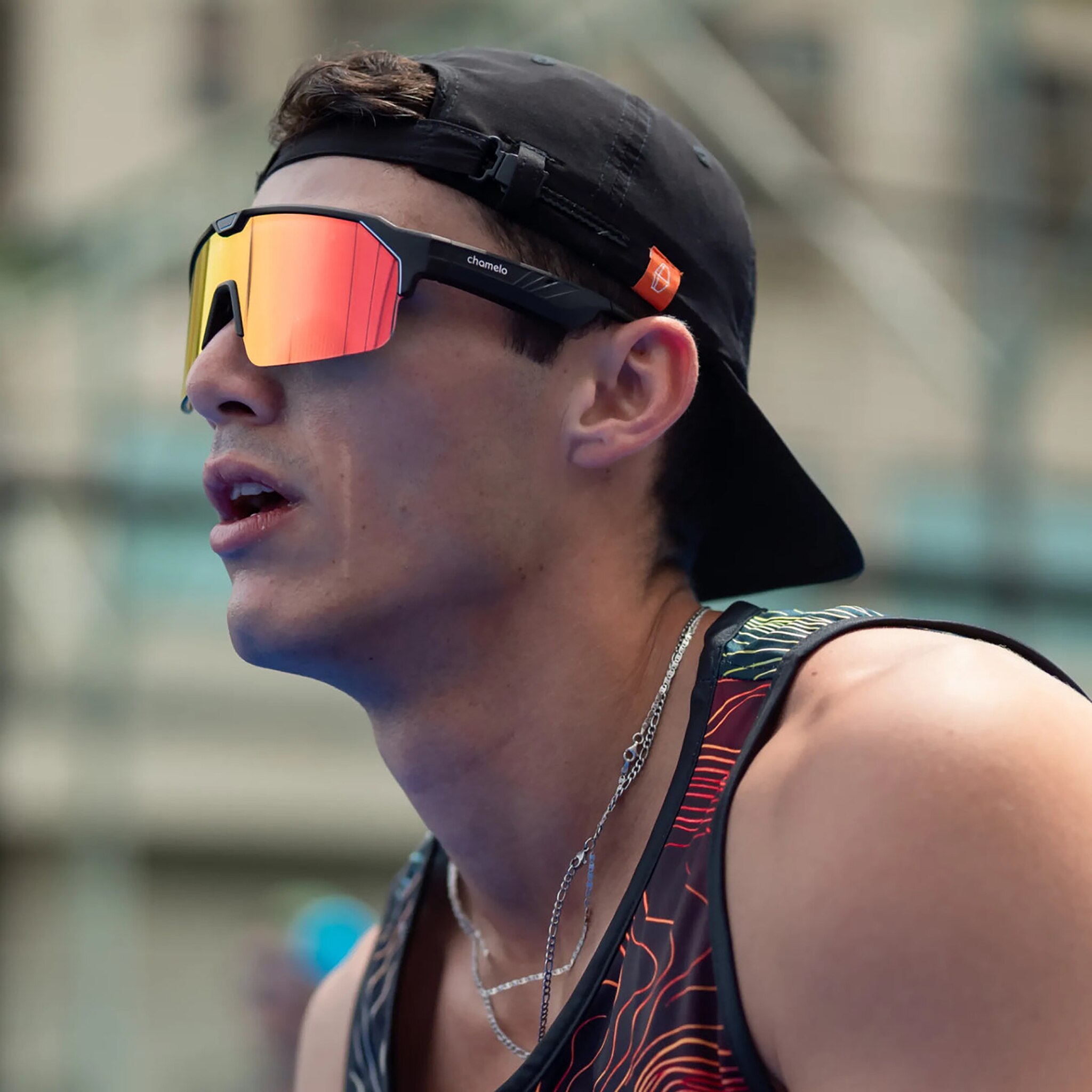 FTRHK-14003448-FEAT2-zoom.jpg
