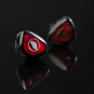 OTHERS 其他 VAMPIRE 入耳式耳机