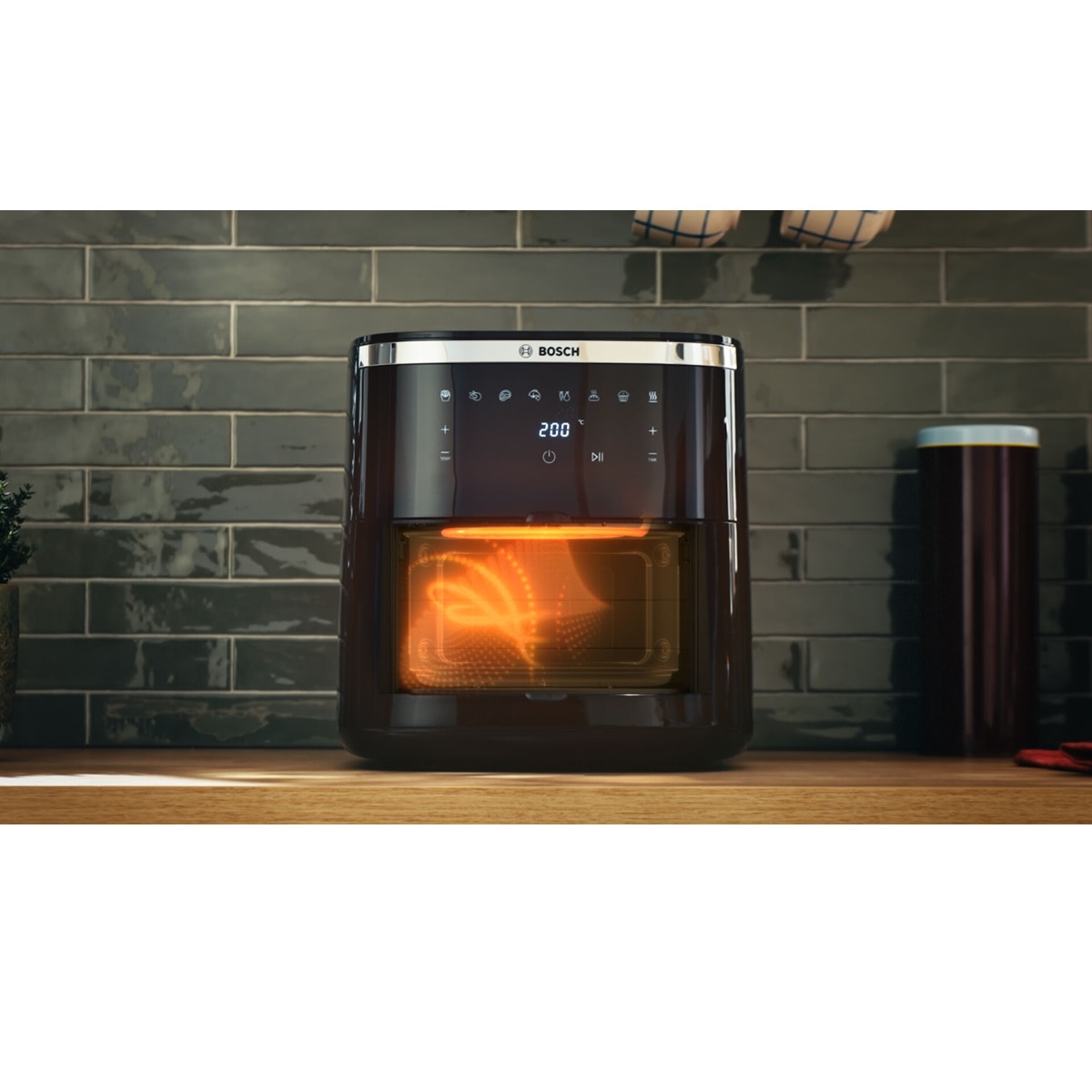 FTRHK-14038659-FEAT1-zoom