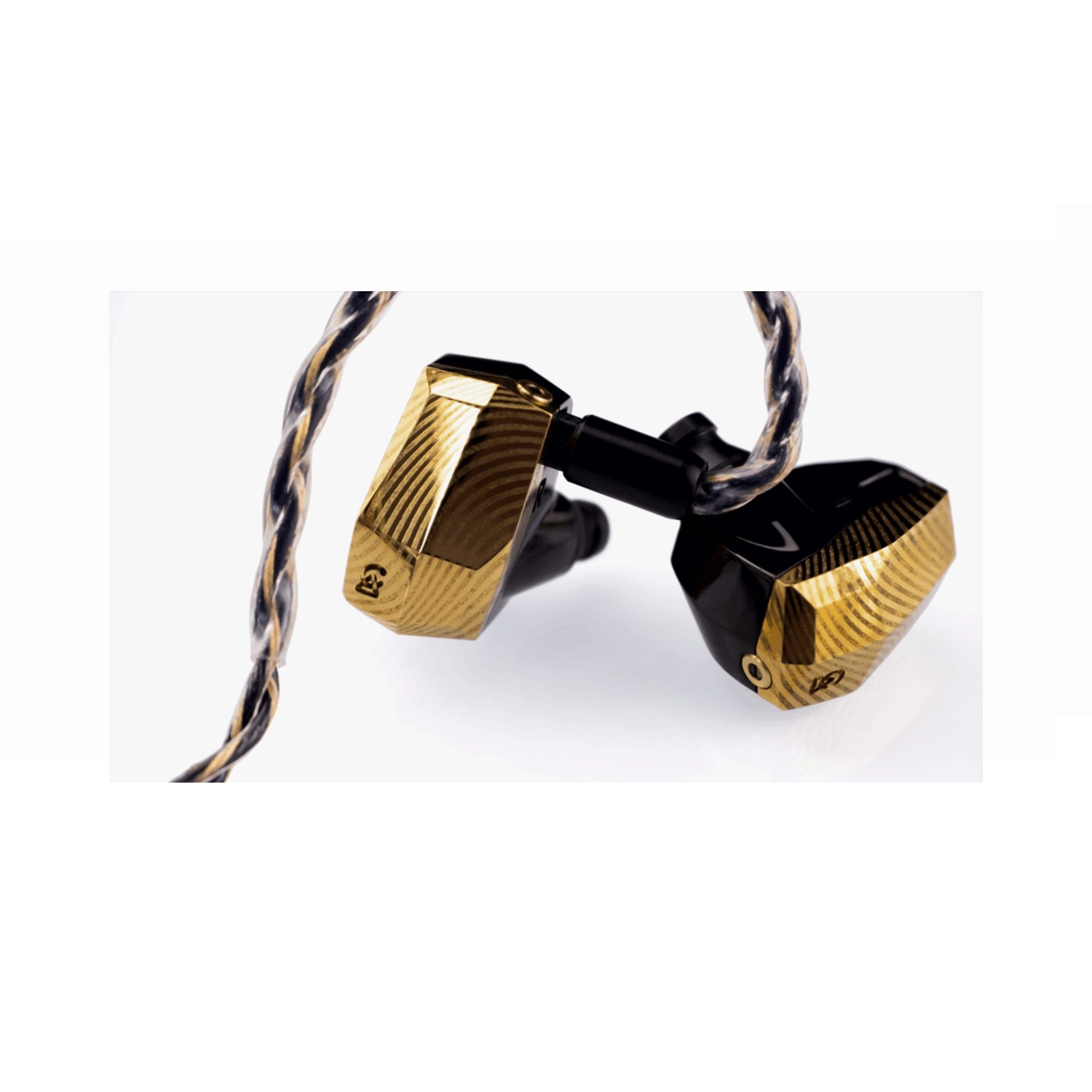 FTRHK-14039459-SIDE-zoom