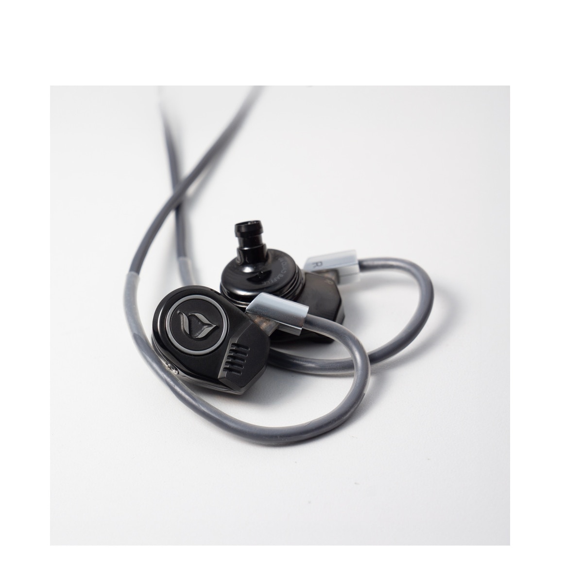 FTRHK-14039985-FRONT-zoom