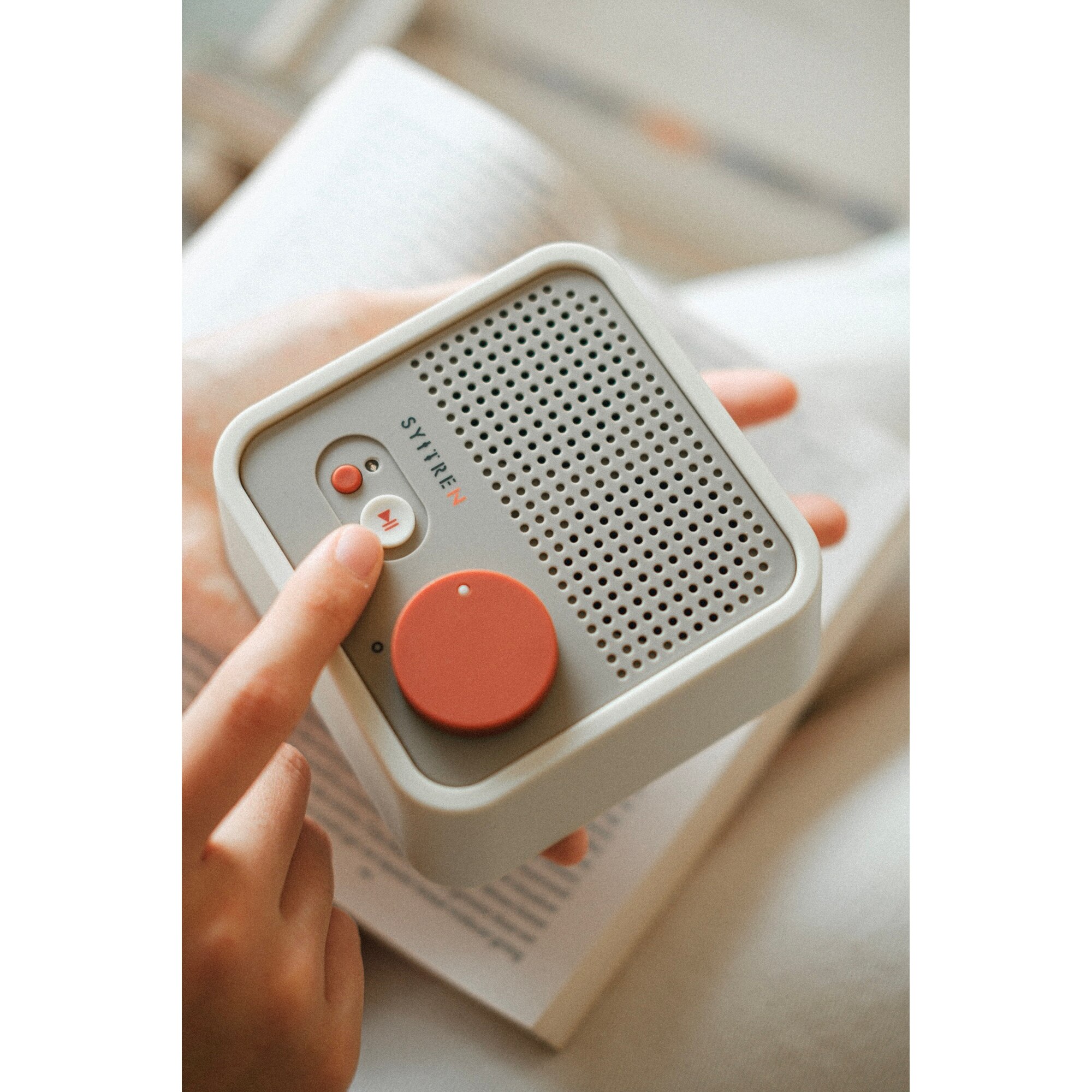 FTRHK-14052549-FEAT2-zoom