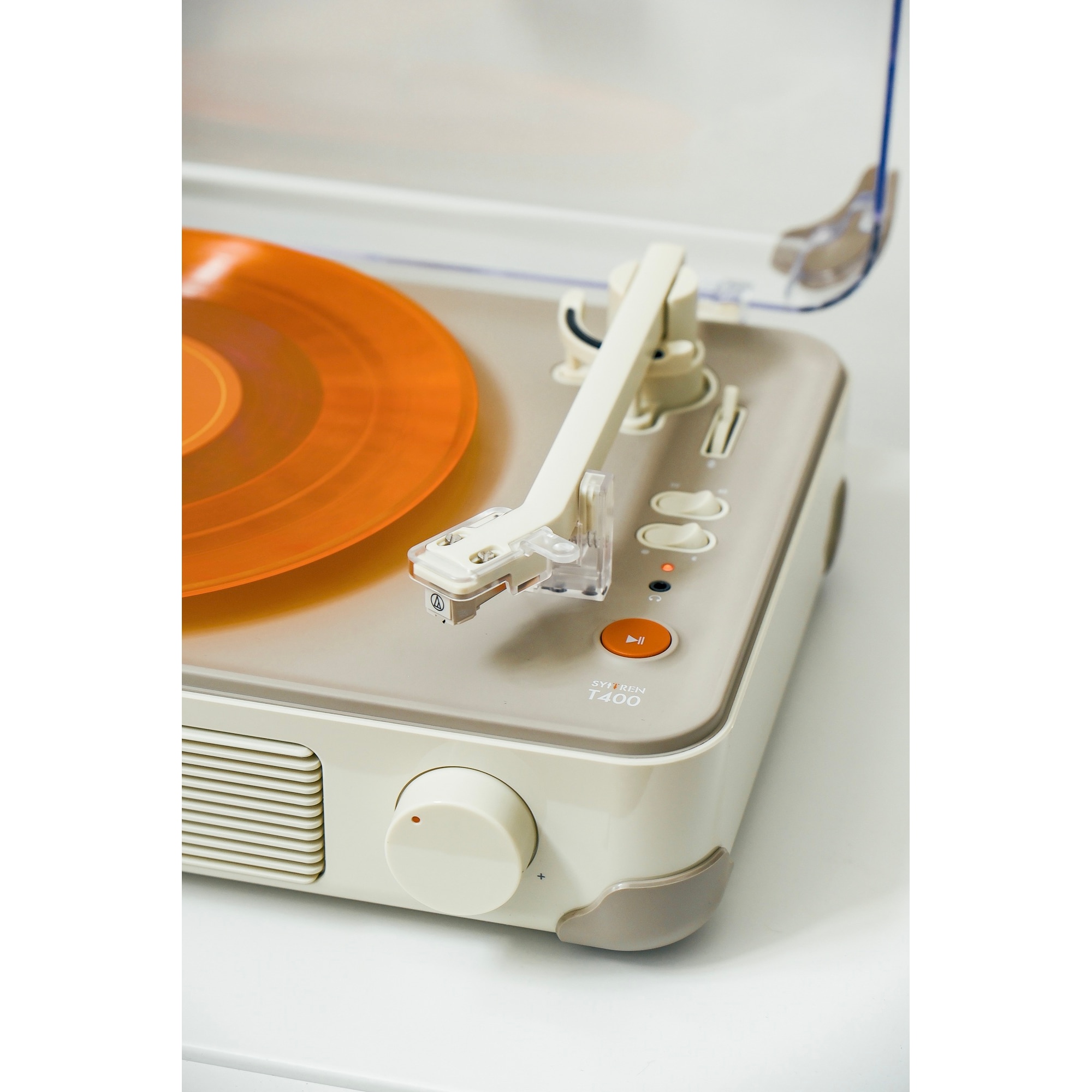 FTRHK-14054721-FEAT1-zoom