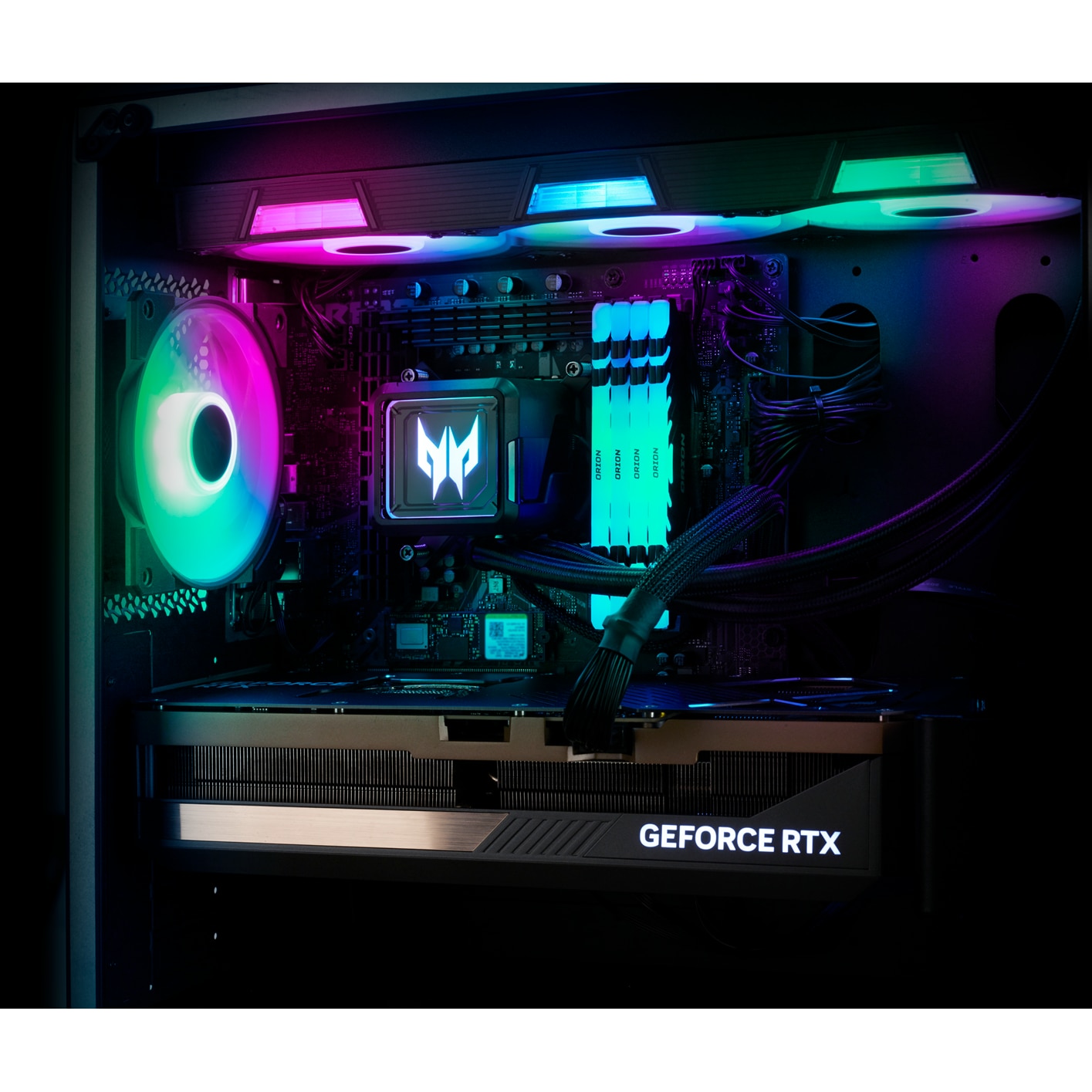 FTRHK-14060119-FEAT1-zoom