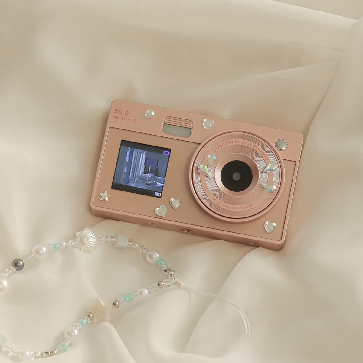 FTRHK-14063580-SIDE-zoom