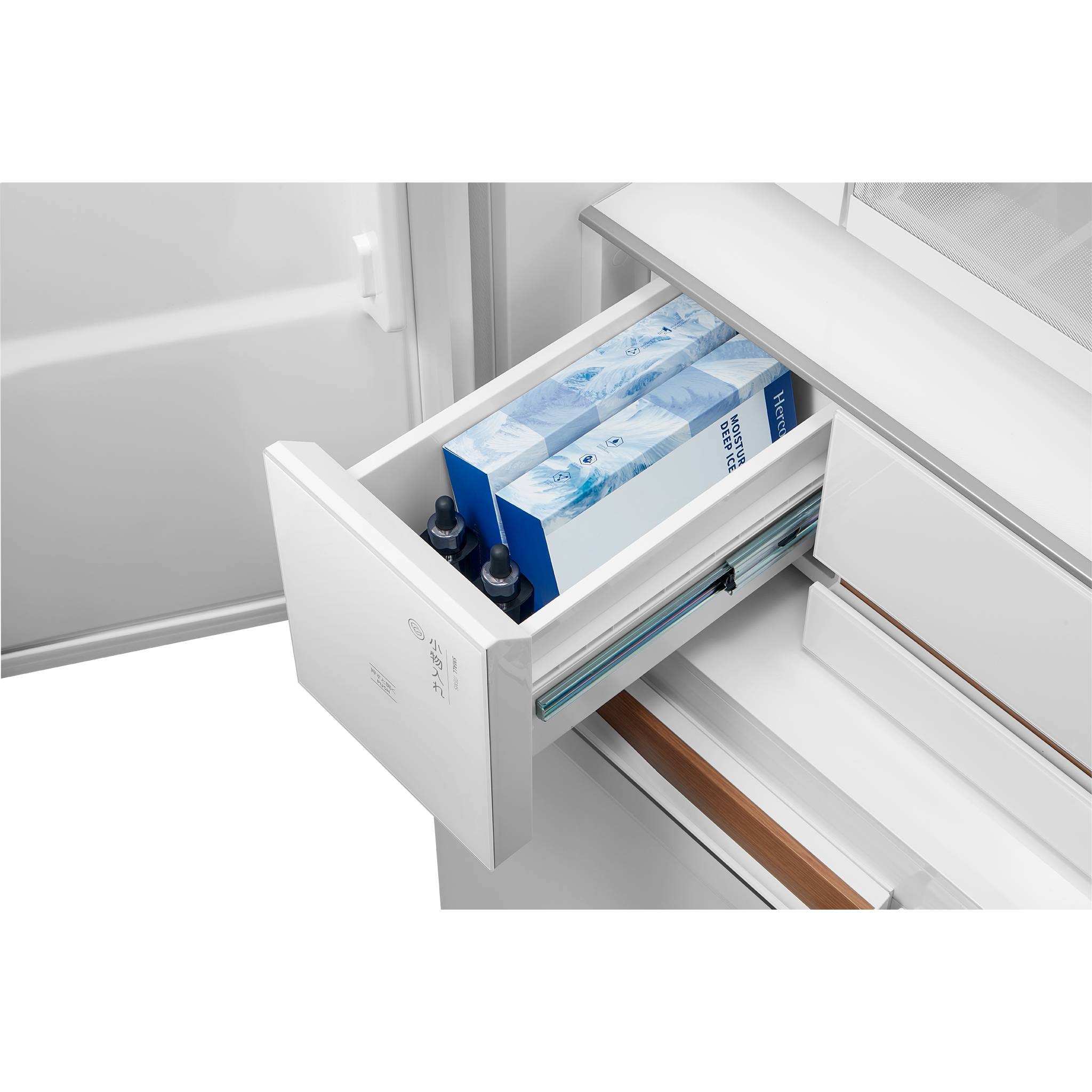 FTRHK-14073403-FEAT1-zoom