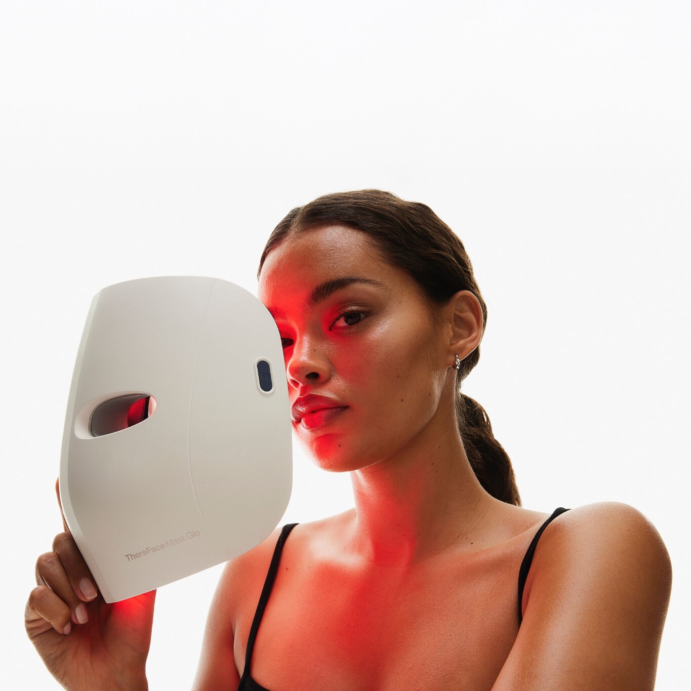 FTRHK-14074570-FEAT2-zoom